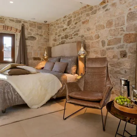 Luxury Studio Eminence In The Old Center Of On Pjaca Square * Split