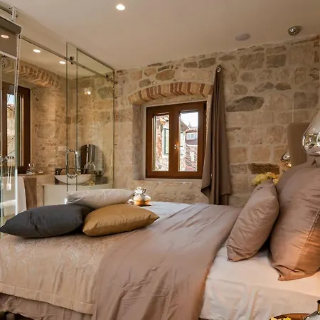 Luxury Studio Eminence In The Old Center Of On Pjaca Square * Split