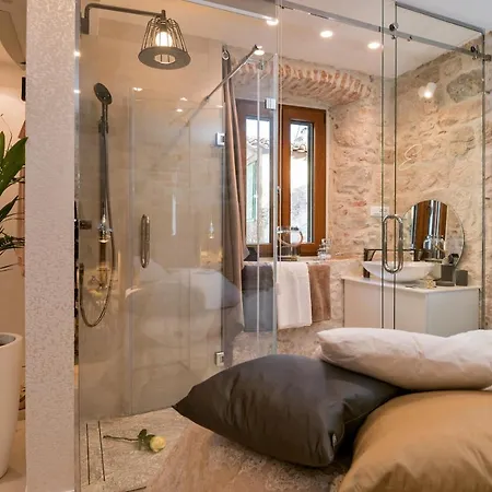 Luxury Studio Eminence In The Old Center Of On Pjaca Square Apartment